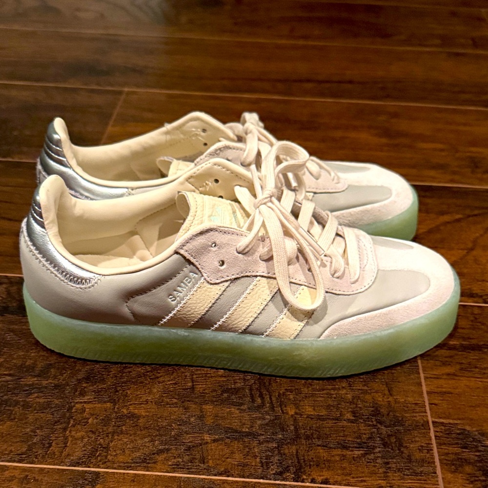 Adidas Women's m Samba OG Sneakers - White and Silver with Green Sole